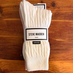 Steve Madden 2 Pairs White and Pink Super Soft Socks
